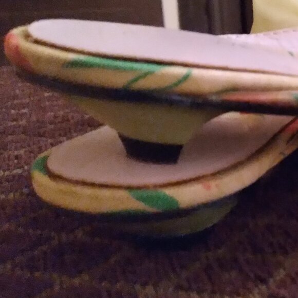 Elegant Colorful Shoes, Size - 7 M, Nine West - Picture 3 of 4